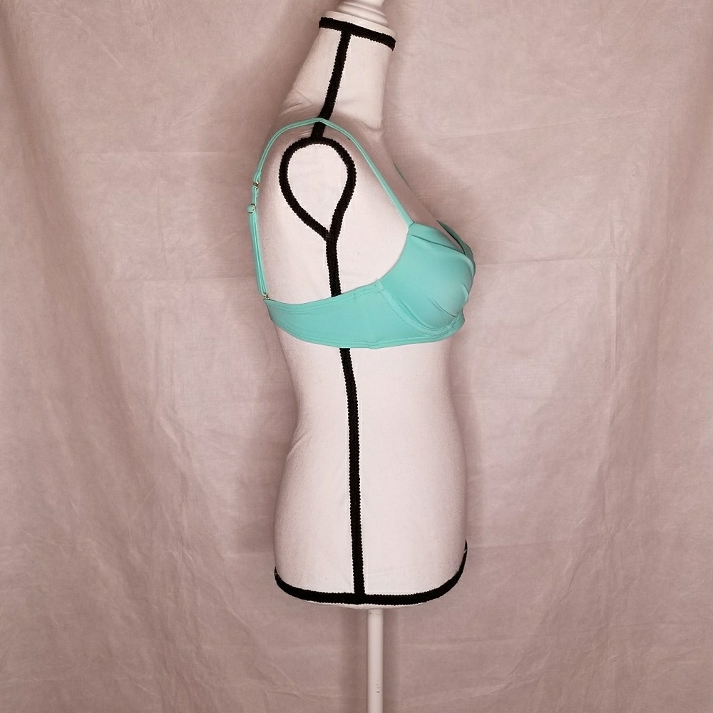 NWOT Victoria's Secret Bikini Top Adjustable 34B - Picture 3 of 8